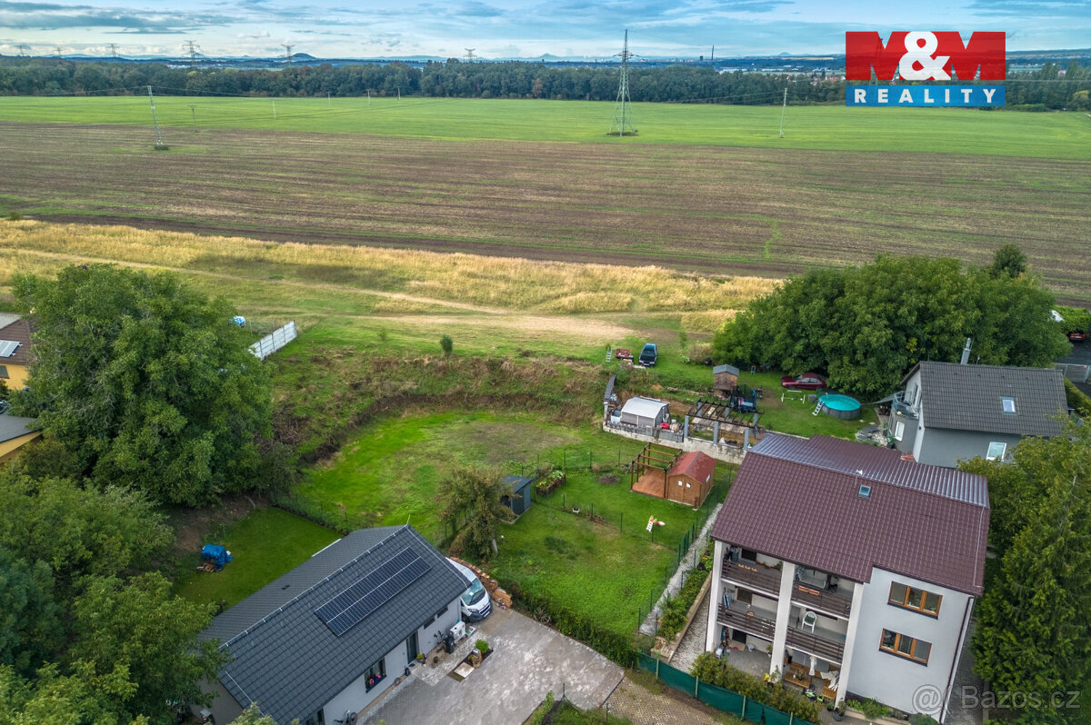 Prodej pozemku k bydlení, 839 m², Sluhy, okr. Praha - Východ - 8
