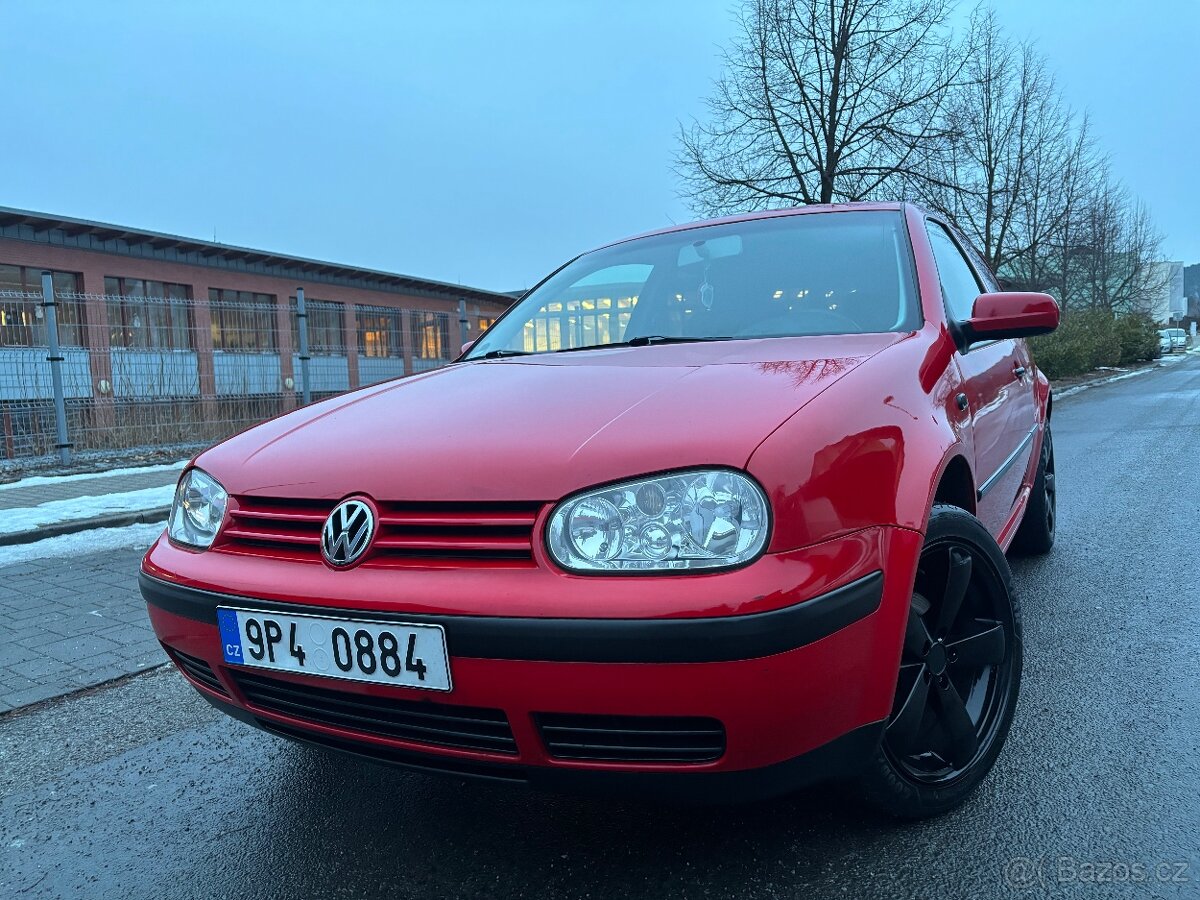 Volkswagen Golf 1.4i - 8