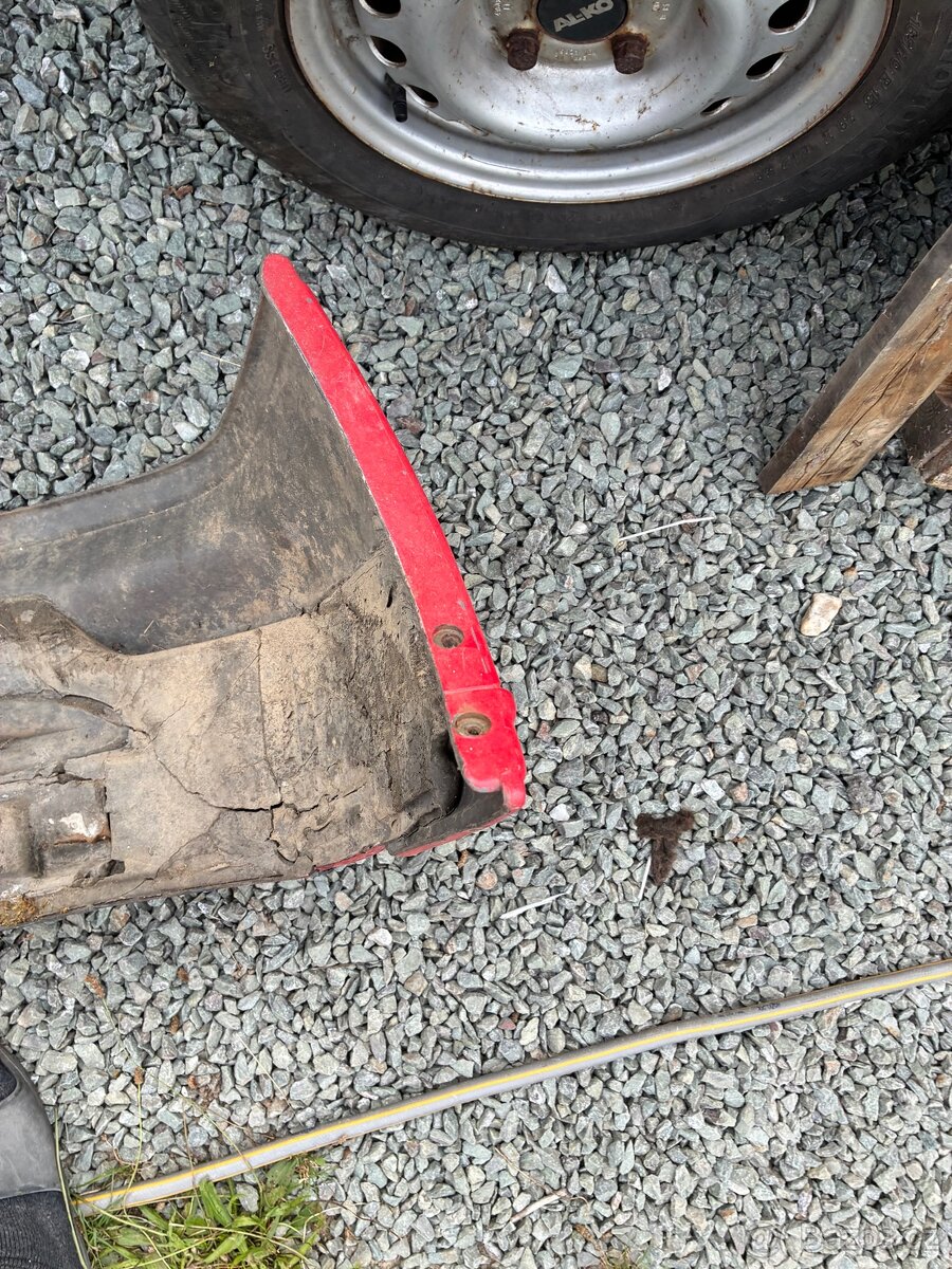 Přední nárazník Ford Escort - 8