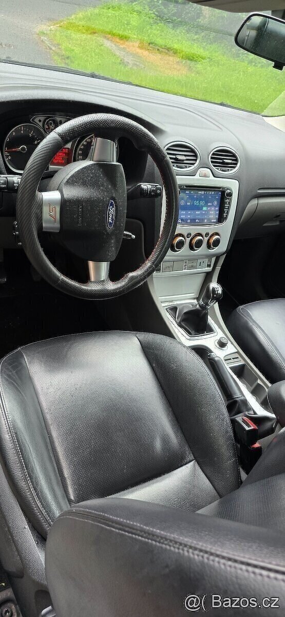 Ford Focus Cabrio 2.0i . Výměna možná - 8