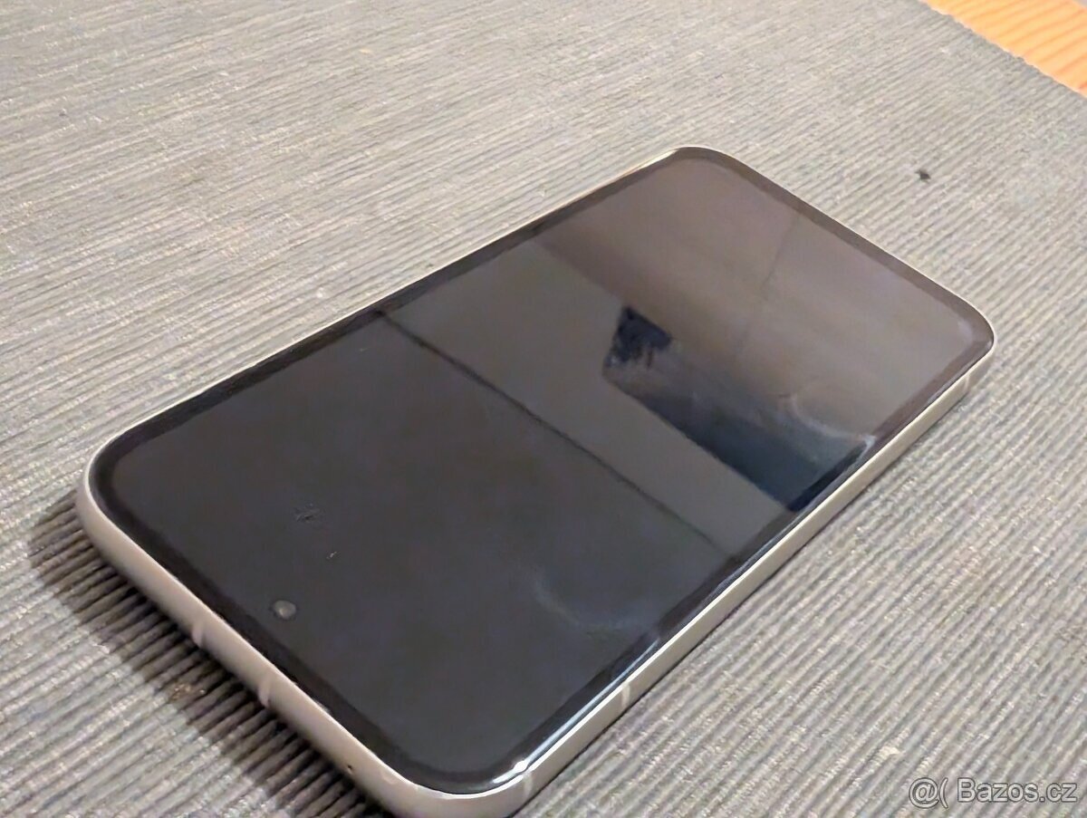 Google Pixel 8a 128GB GrapheneOS bezpečnostní software - 8