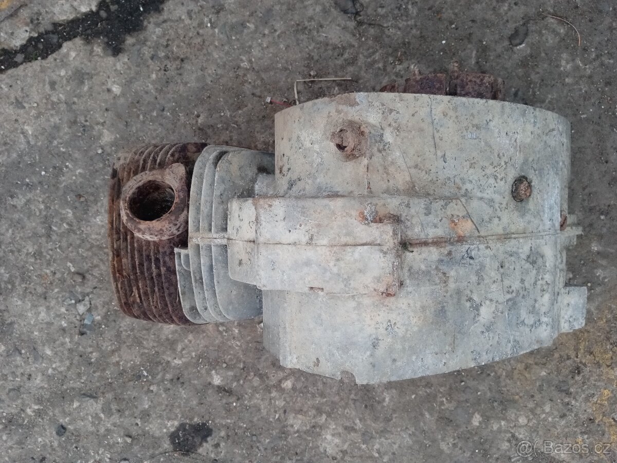 Prodám část motoru ČZ 175 - 8