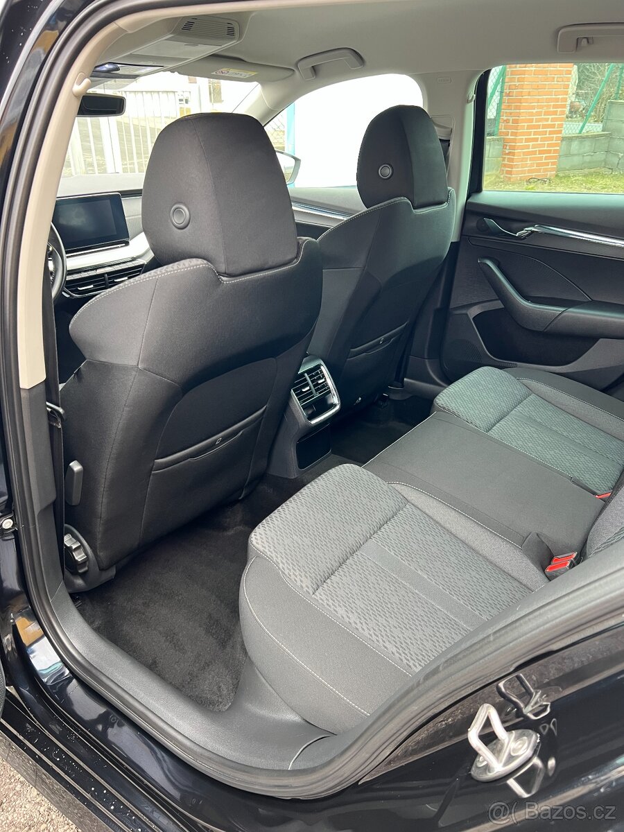 Škoda Octavia, 1.5 TSI 110 kW STYLE LED DPH - 8