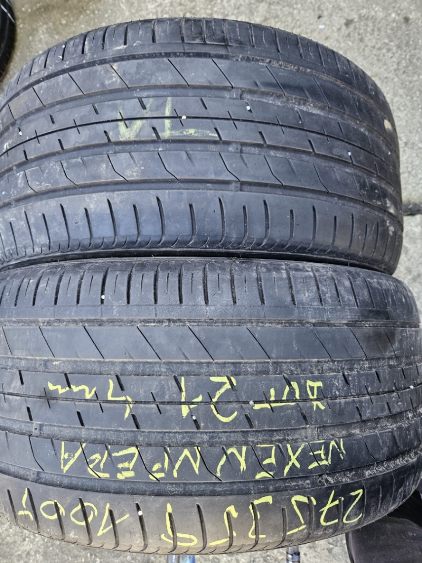 275/35R19 - 8
