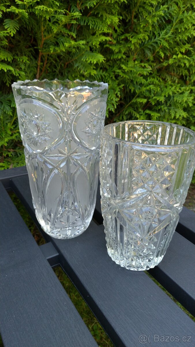 Různé vázy keramické či skleněné - 8