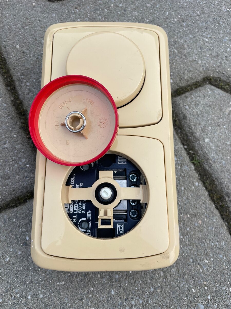 2x Lustry se stmívači a LED žárovkami - 8