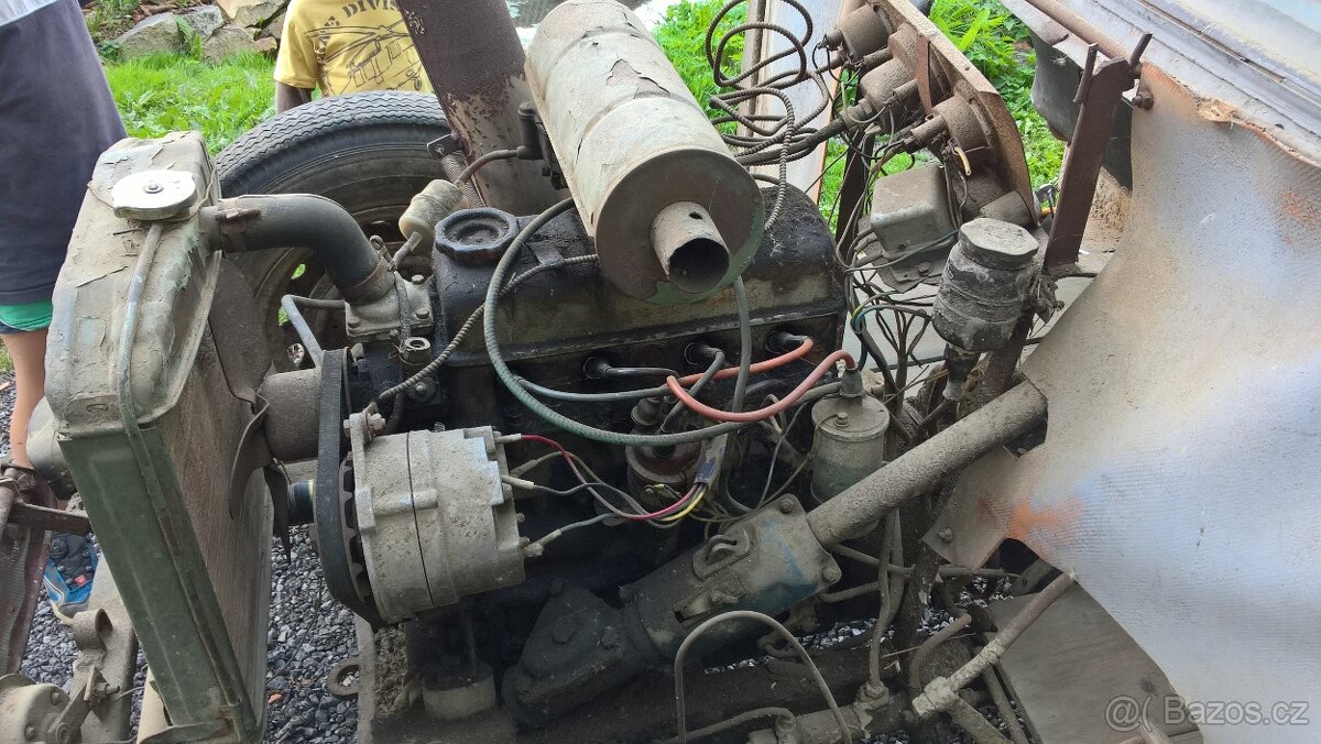 traktůrek ze staré Škodovky - 8