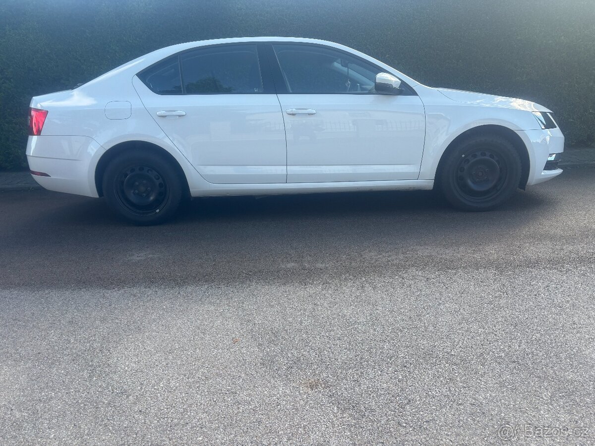 Škoda Octavia 1,0 / 85 kW ČR 44.800 km - 8