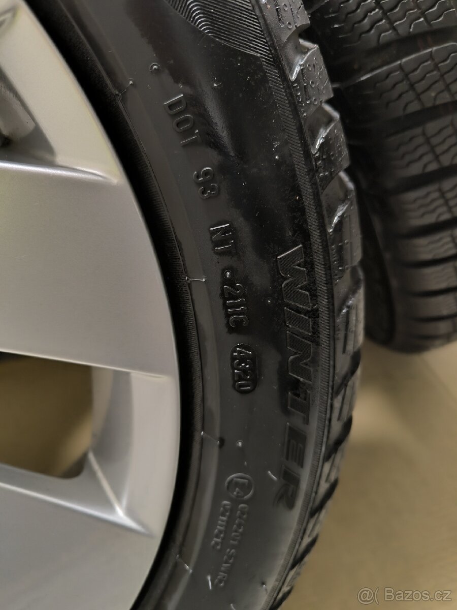 ALU kola VW Golf 8 Octavia 5x112 r17 Originál,zimní pneu 99% - 8