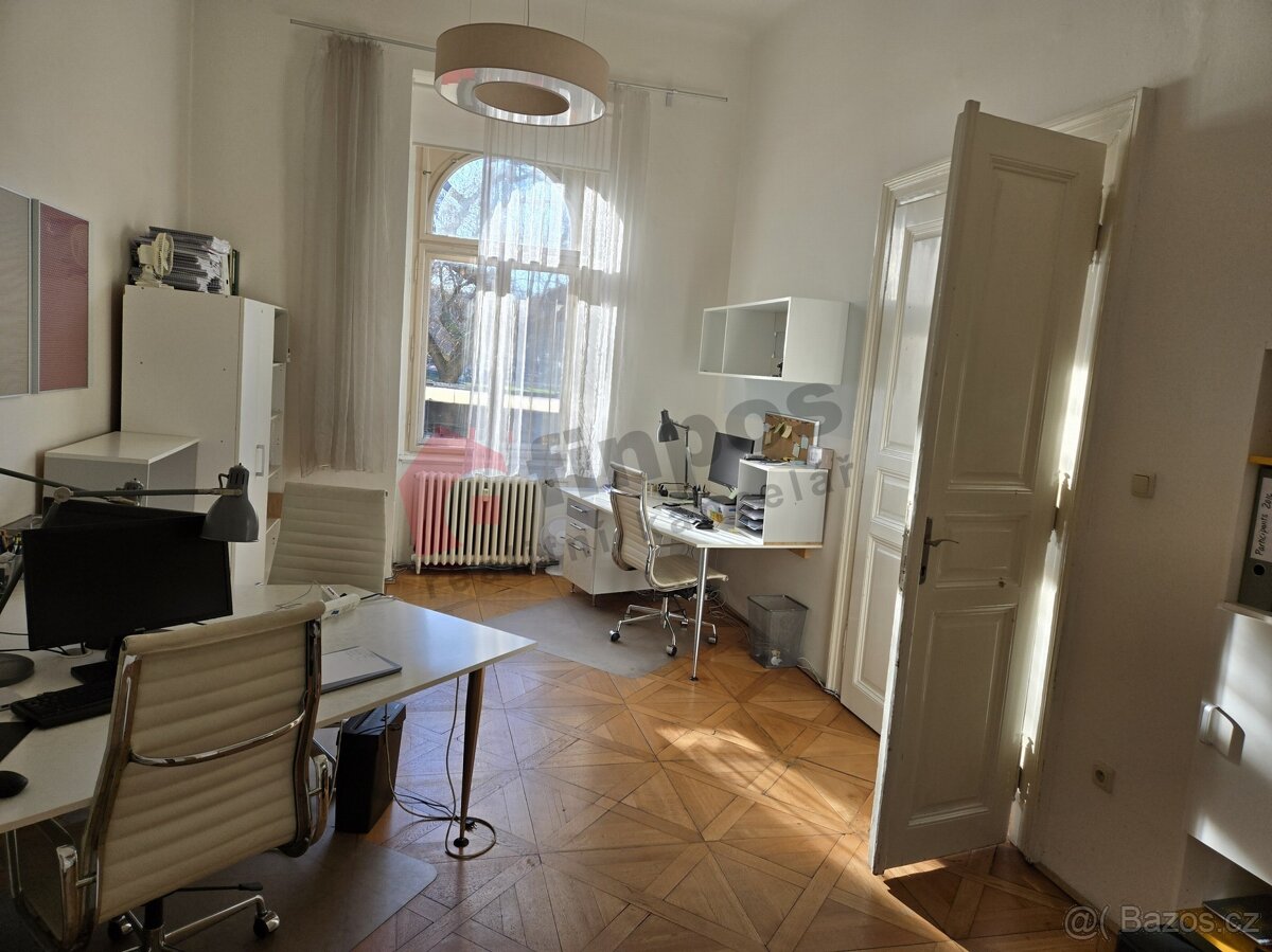 Pronájem kancelářských prostor Bolzanova - 66m2 - 8