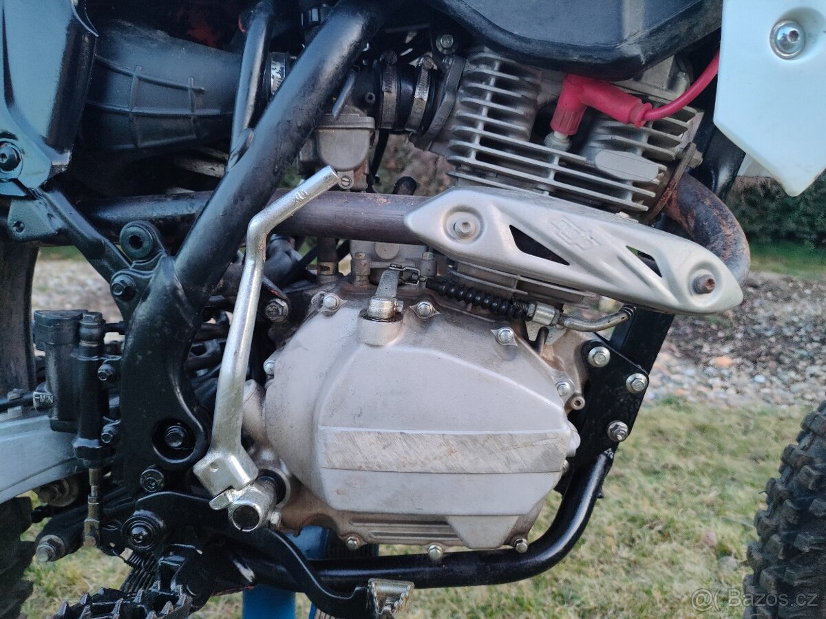 kroska Apollo Orion 250ccm - 8