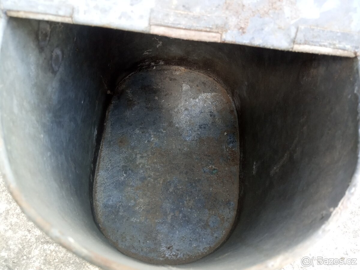 Plechová konev - 8