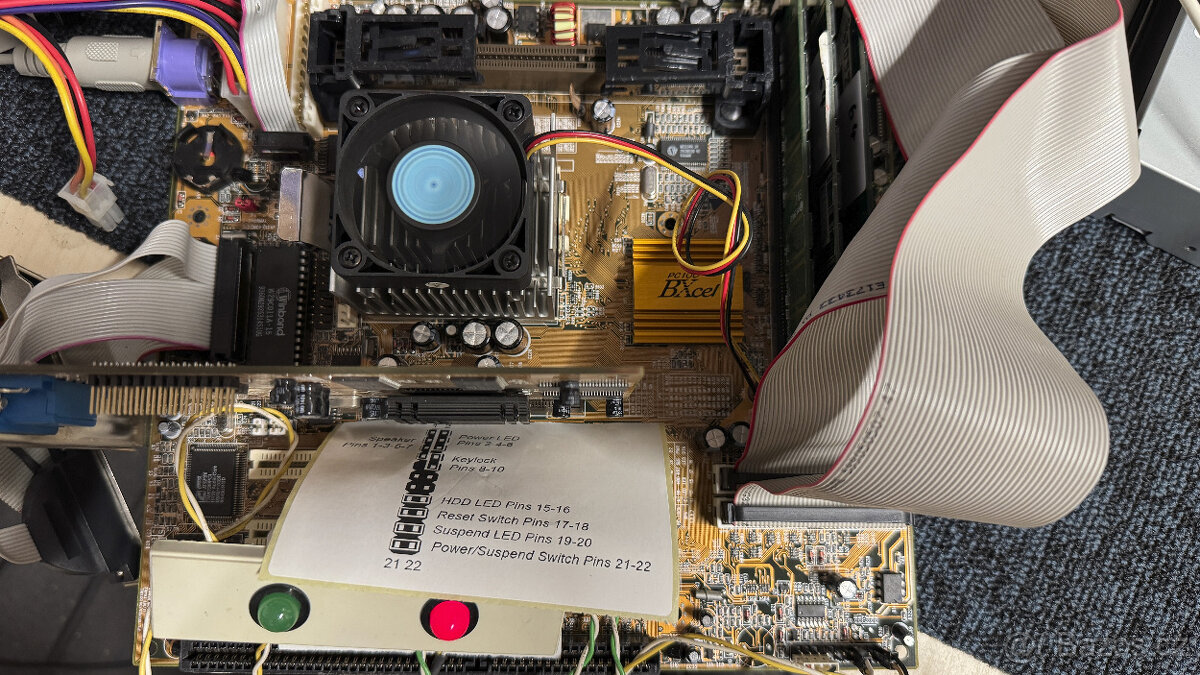 RETRO deska PCChips - M726MRT - Socket 370 a Slot 1 - 8