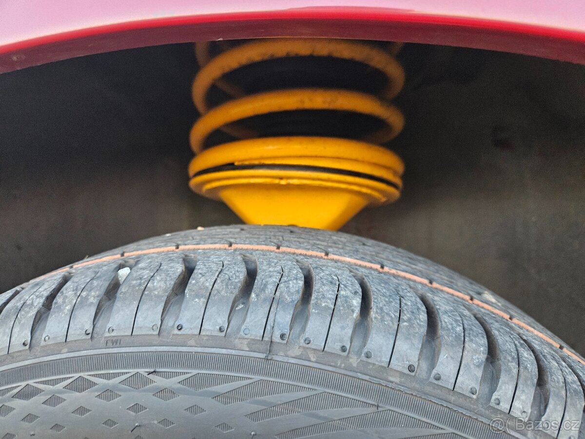 Tatra 613/4 Mi motor 4,4 - 8