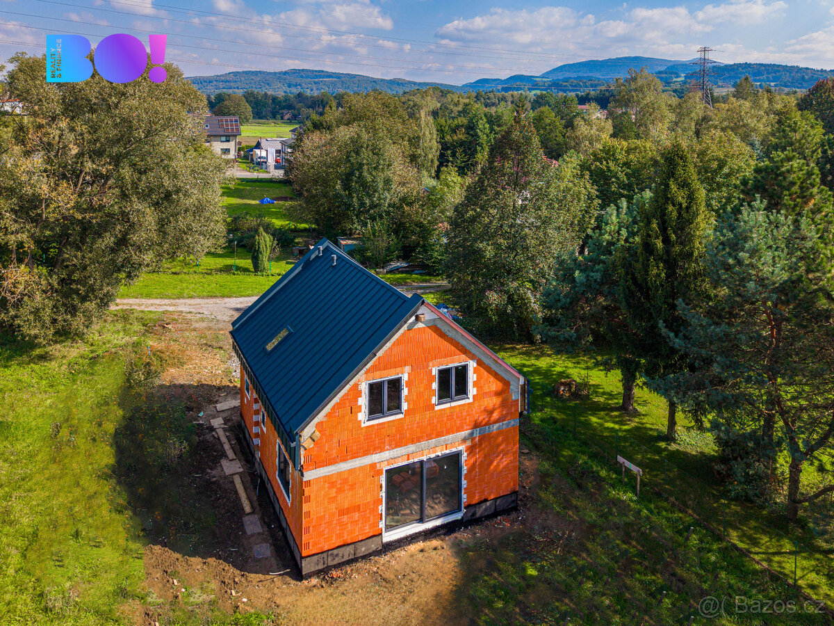 Prodej pozemku k bydlení s hrubou stavbou, Puńcow, 792m2 - 8