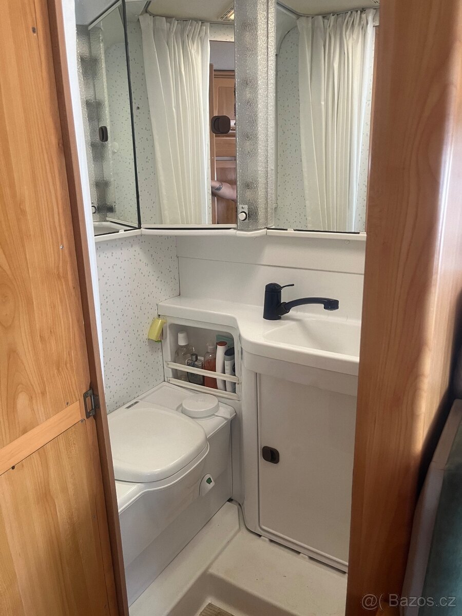 Obytný automobil Hymer - 8