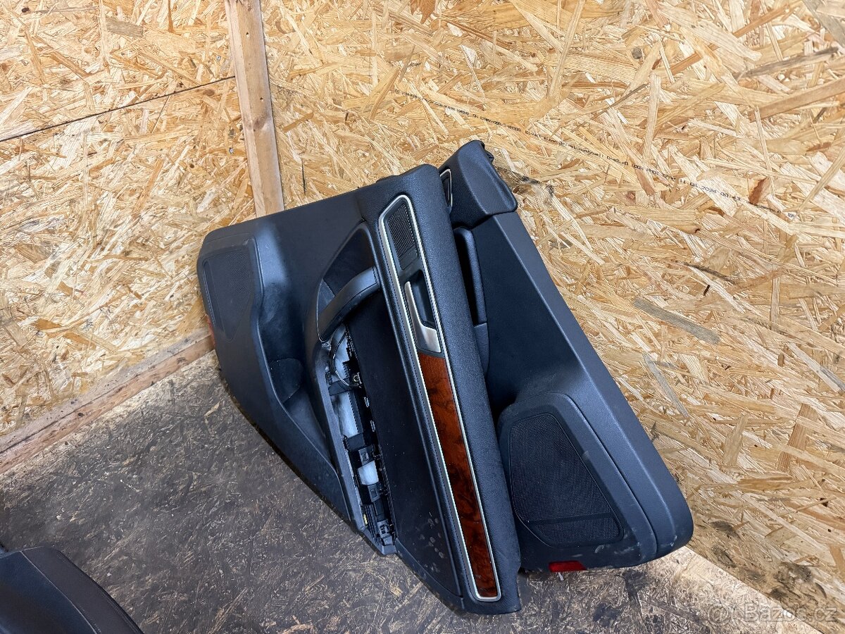 KOŽENÝ INTERIÉR VW TOUAREG 7P - 8