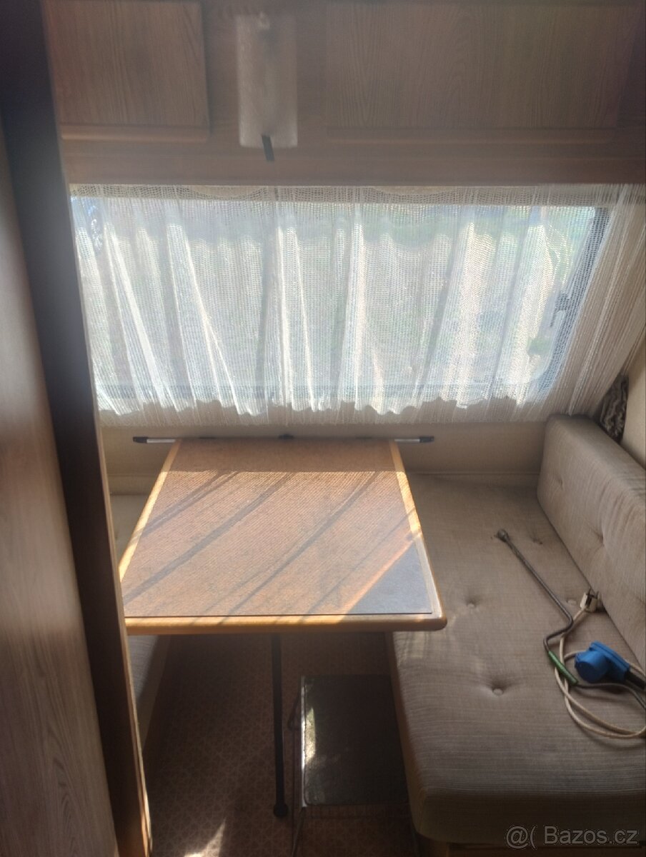 Prodám karavan adria - 8