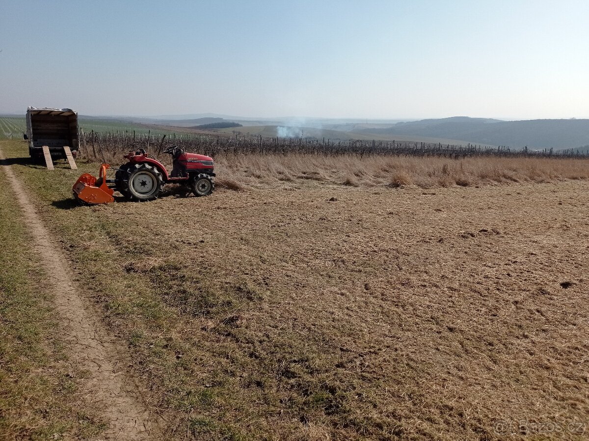 Práce s malotraktorem mulčování - 8