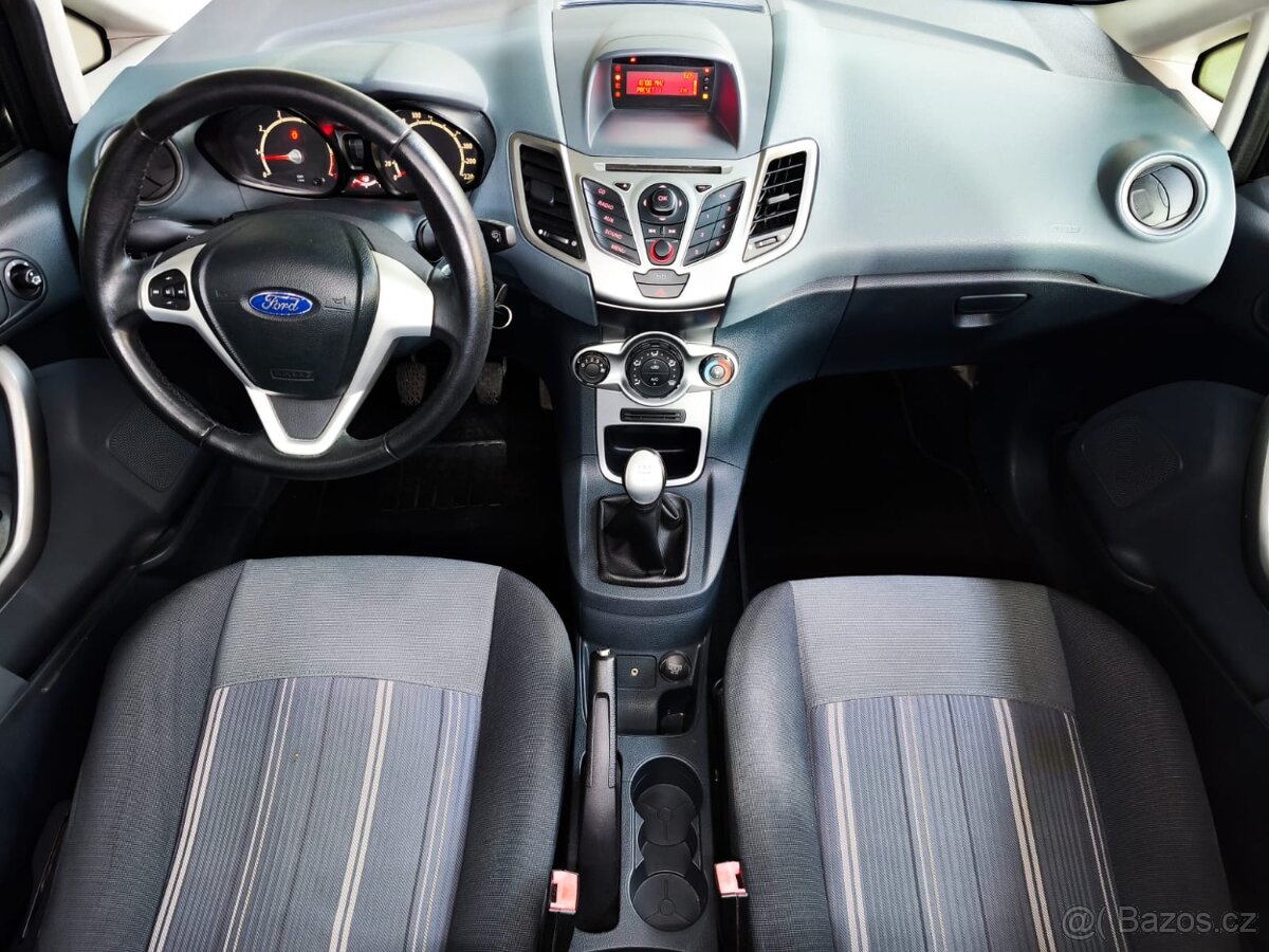 Ford fiesta 1.25 benzín - 8