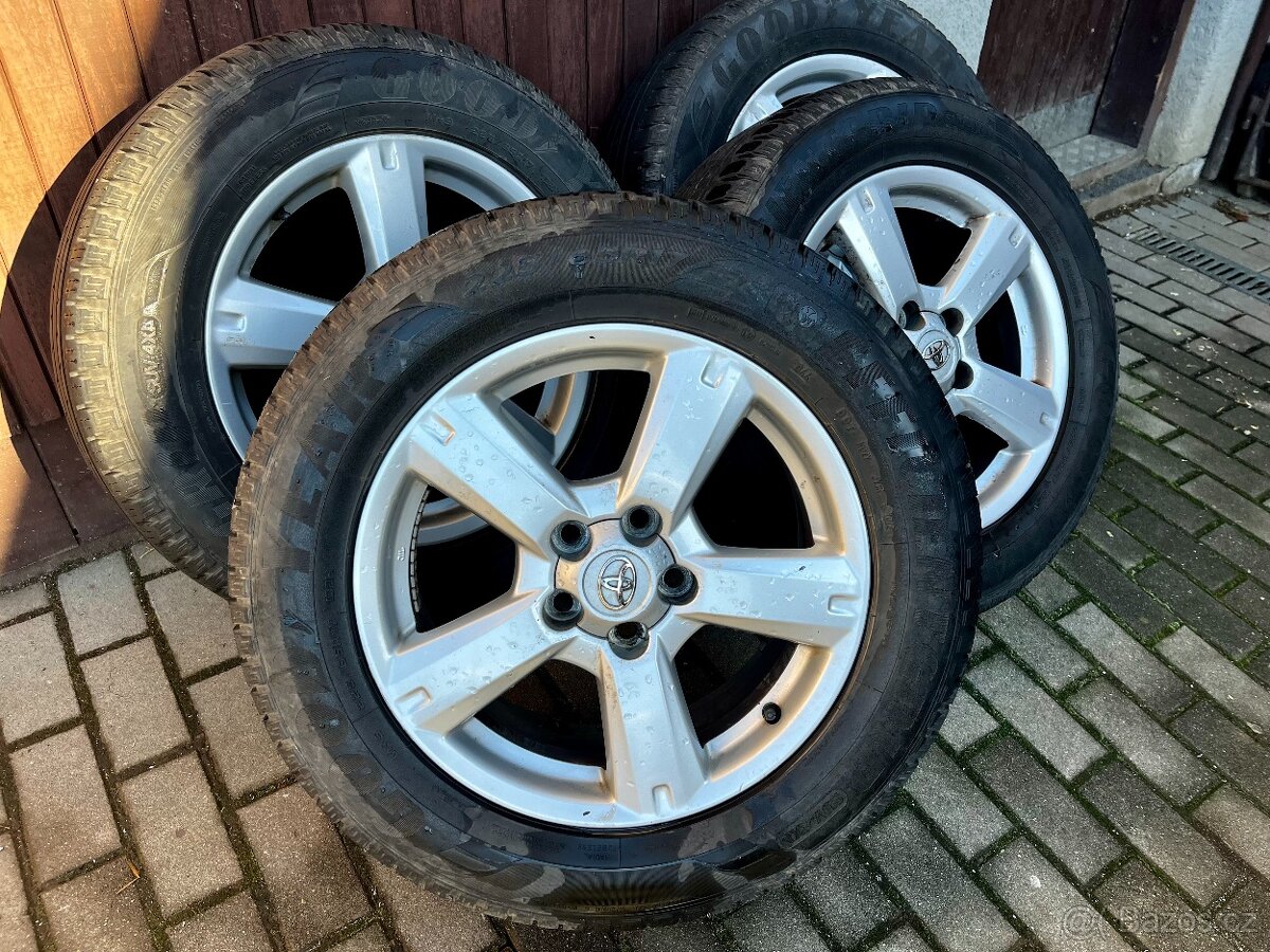 Toyota Rav4 2.2D 100kW, 4x4, SUV, Manual - 8