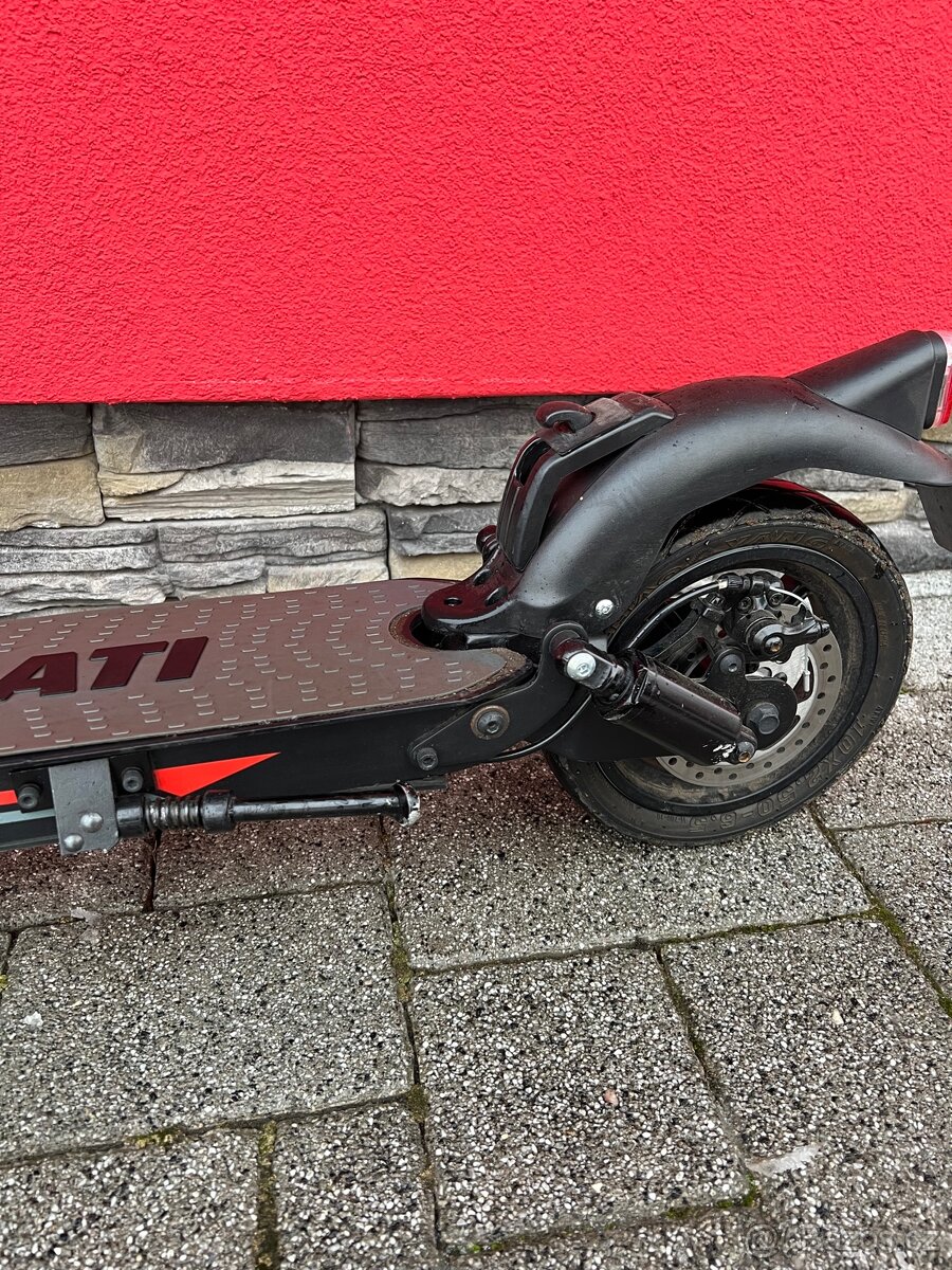 Elektrická koloběžka Ducati PRO-II EVO - 8