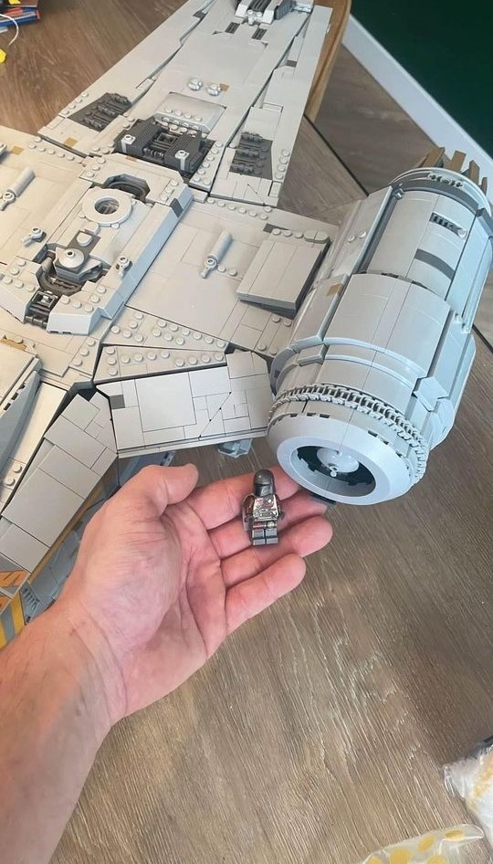 The Razor Crest Star Wars 75331 - 8