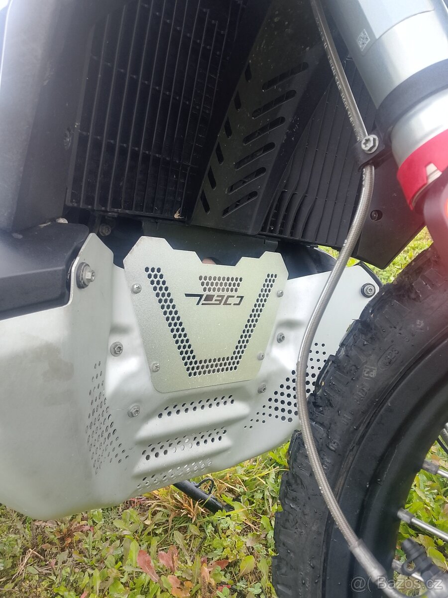 KTM 790 adventure R - 8