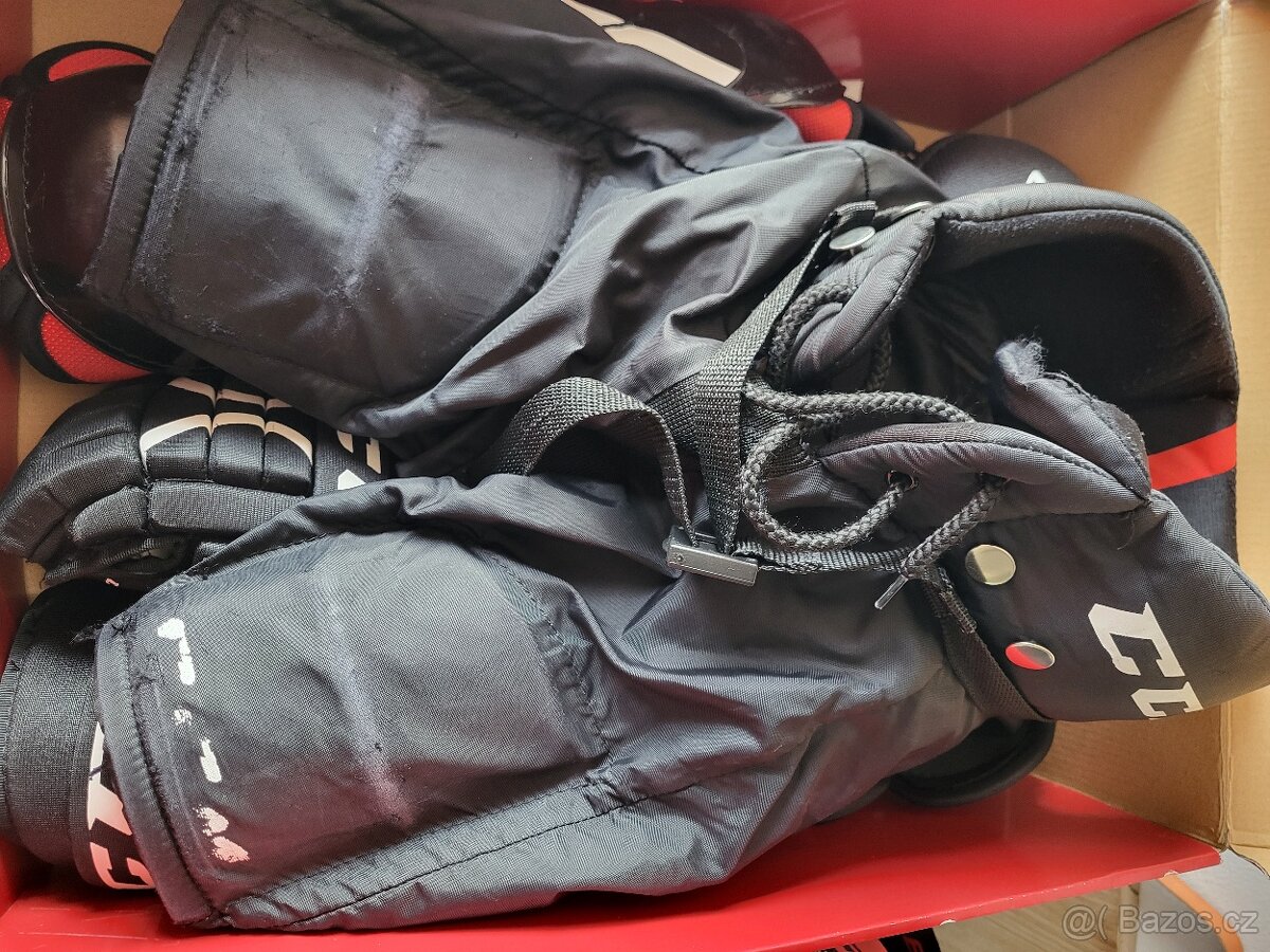 Startovací hokejová výzbroj CCM - 8