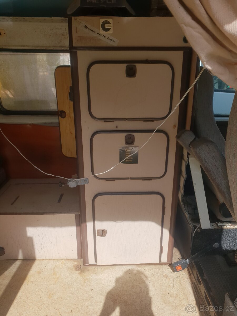 VW Transporter T3 obytný - 8