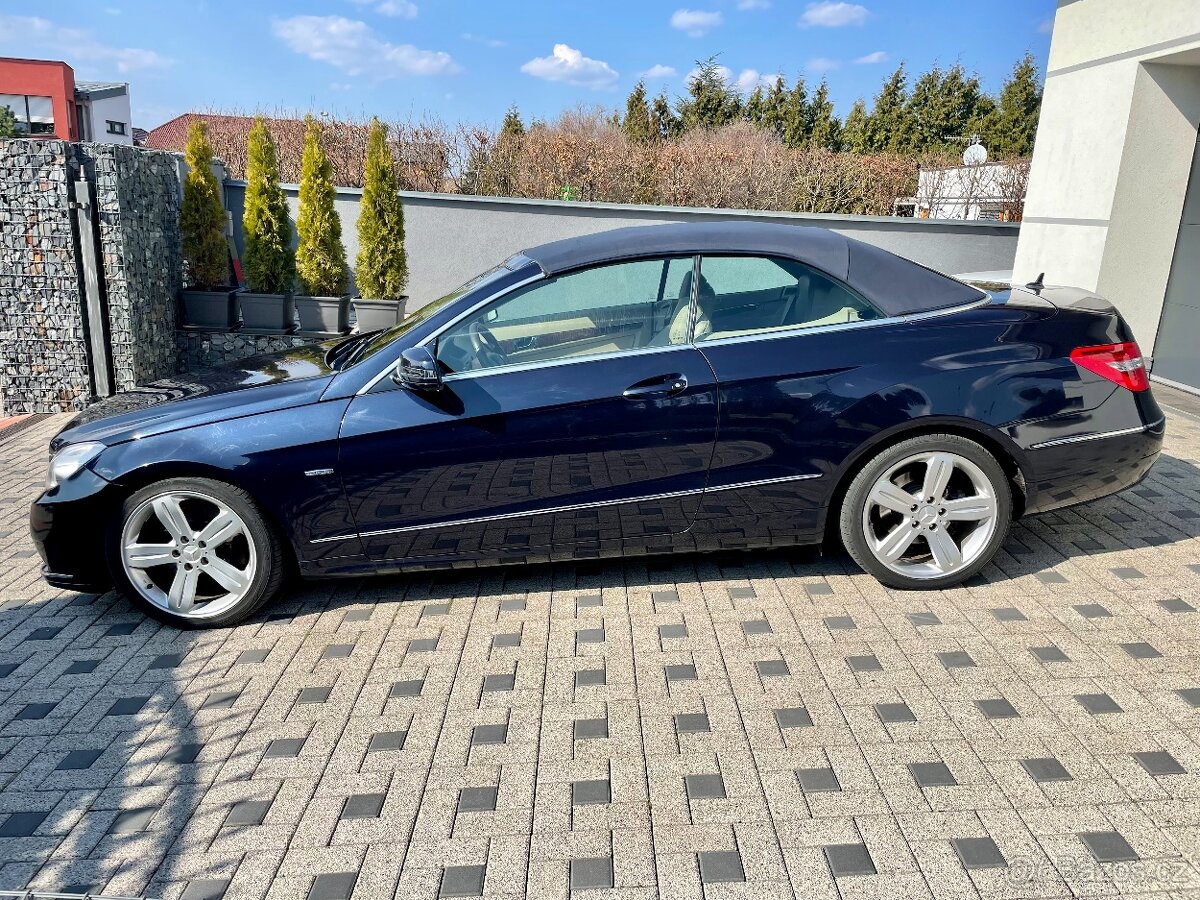 Mercedes-Benz Třídy E250CDI kabrio PODZIMNÍ CENA - 8