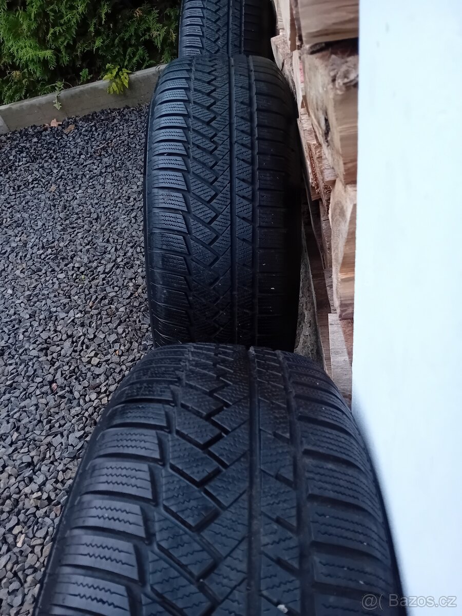 TOP zánovní r18 Audi Q7 - 8