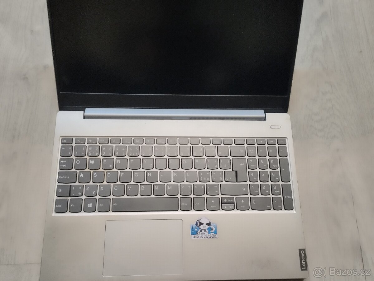 Lenovo Notebook - 8