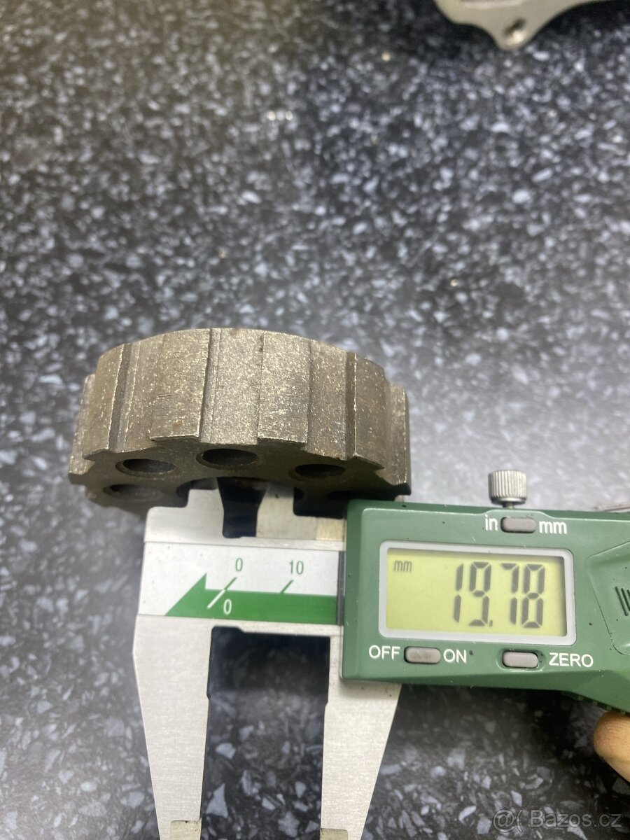 Náhradní díly řehtačkový zvedák hupcuk - 8