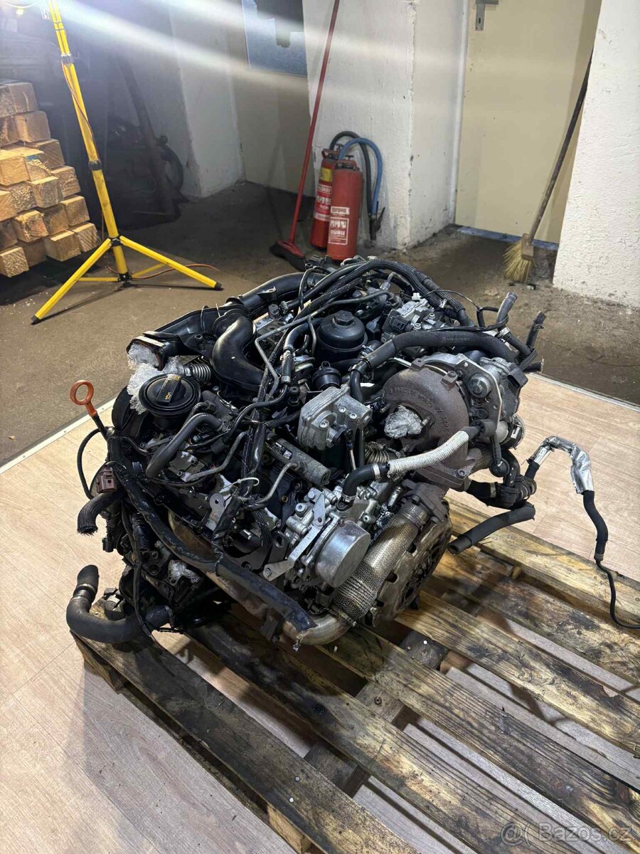 /// Motor Audi 3.0 TDI 165kw BMK /// - 8