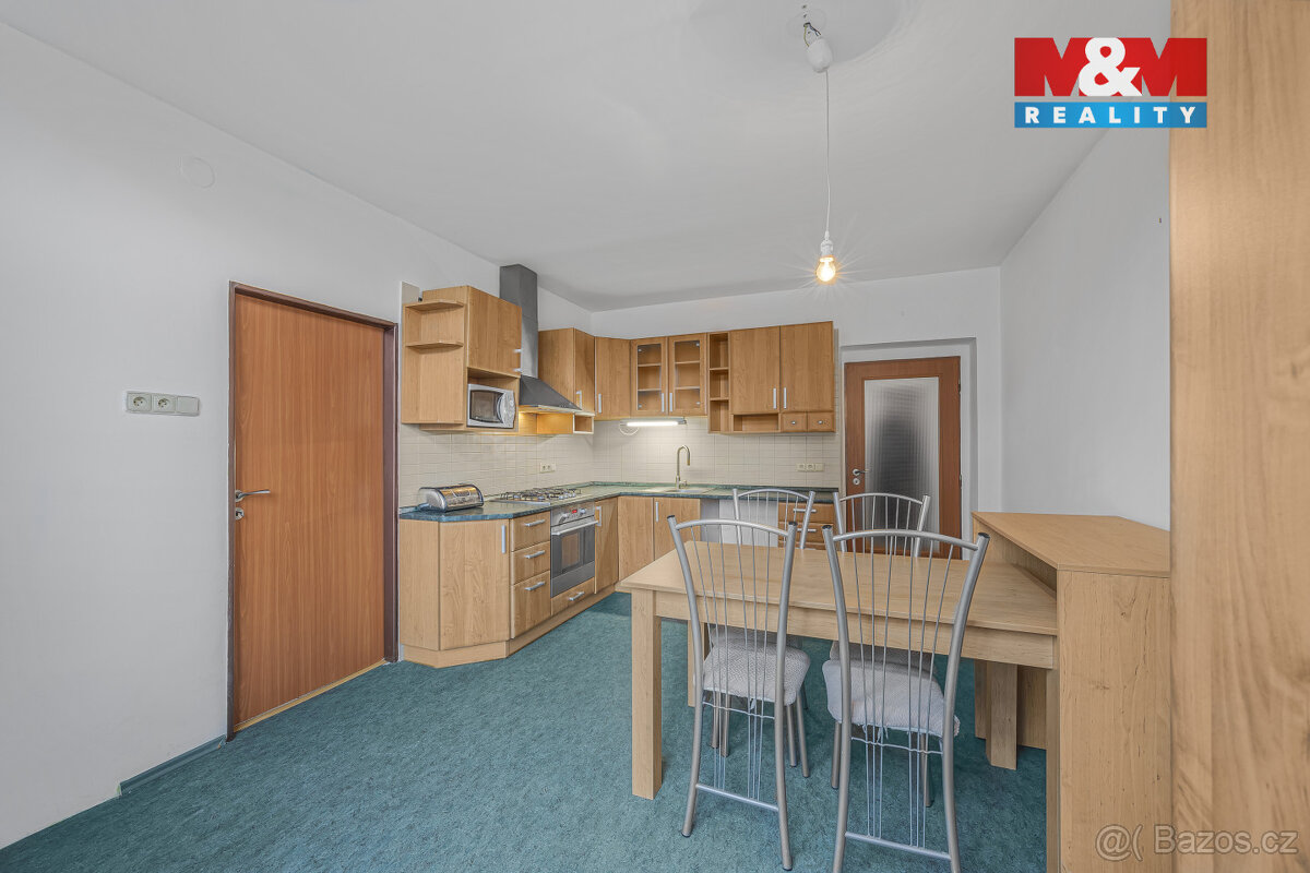 Prodej bytu 3+1, 124 m², Jaroměř, ul. Husova - 8