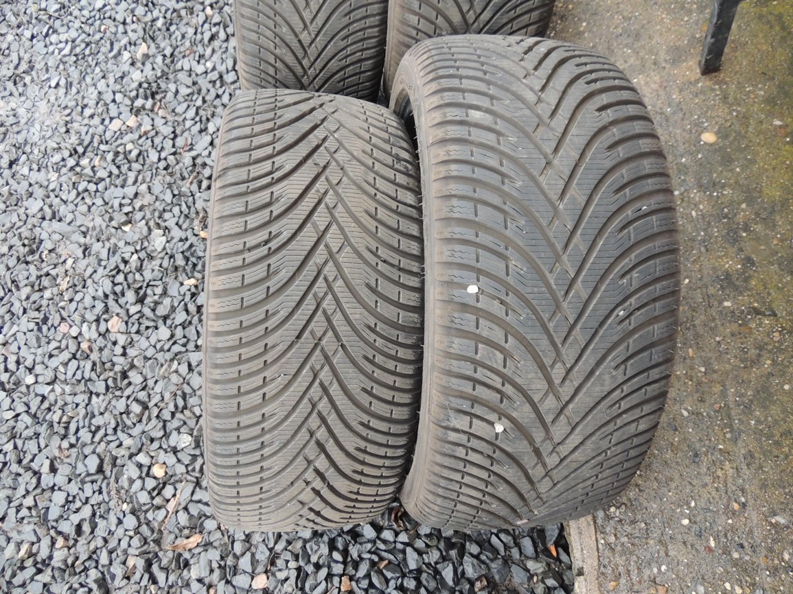 4ks zimních pneu Kleber 225/40/18 HP3,dot 31/24,7,5-8mm - 8