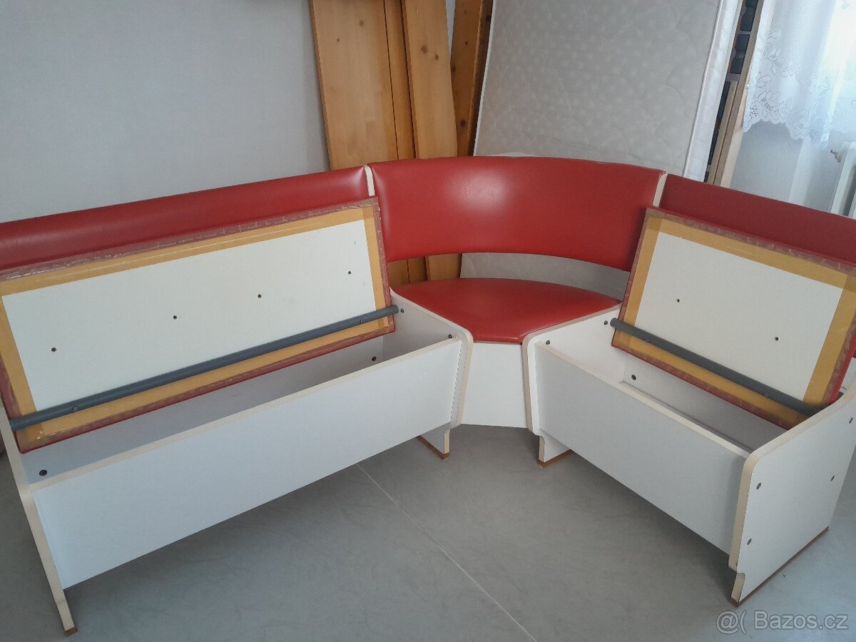 Rohová kuchyňská lavice - 8