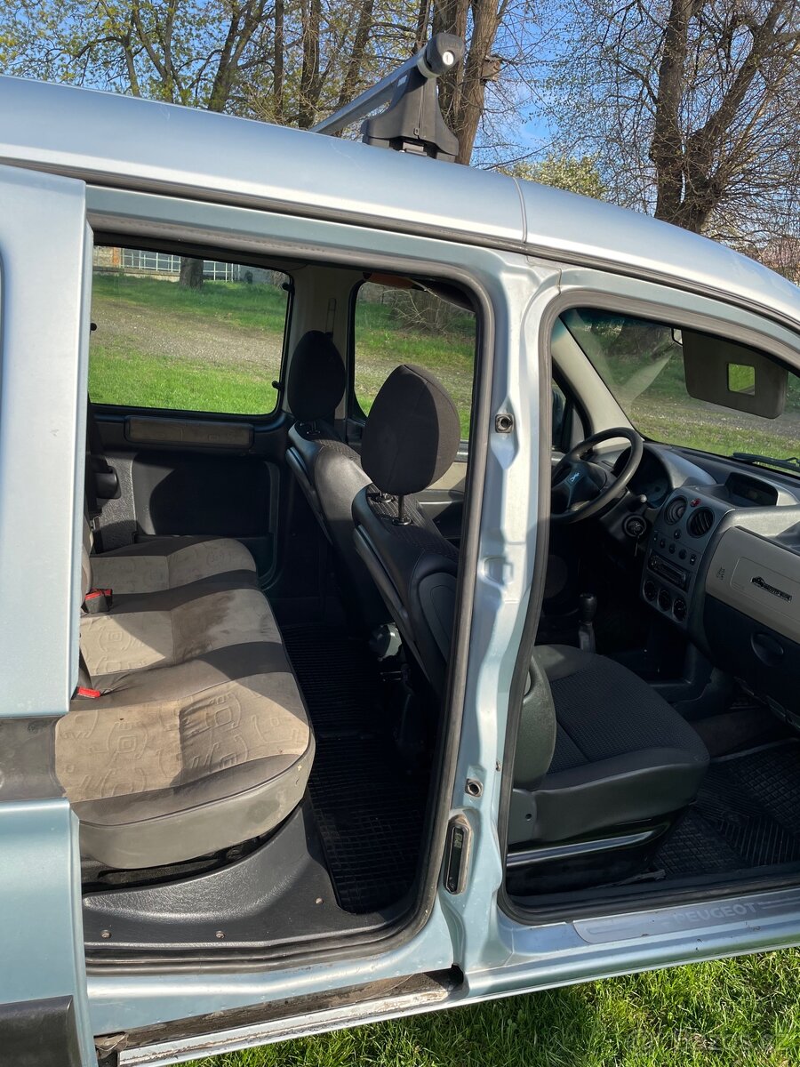 Peugeot Partner - 8