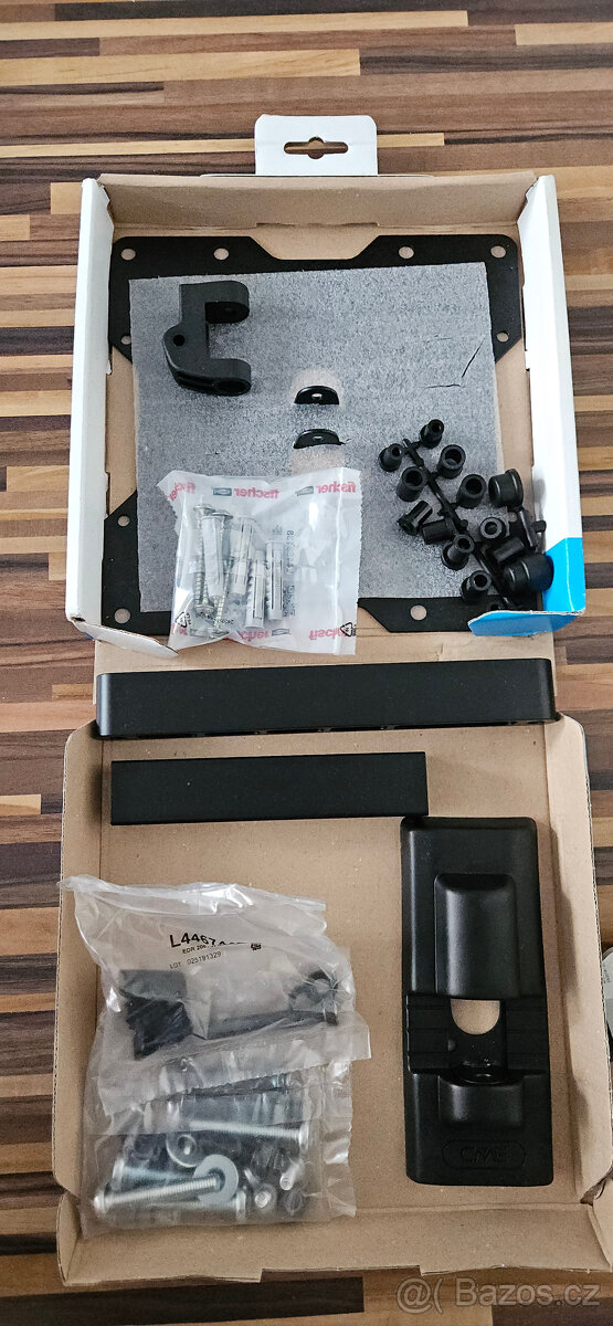 Držák Meliconi TV CME EDR200 26-40" - 8