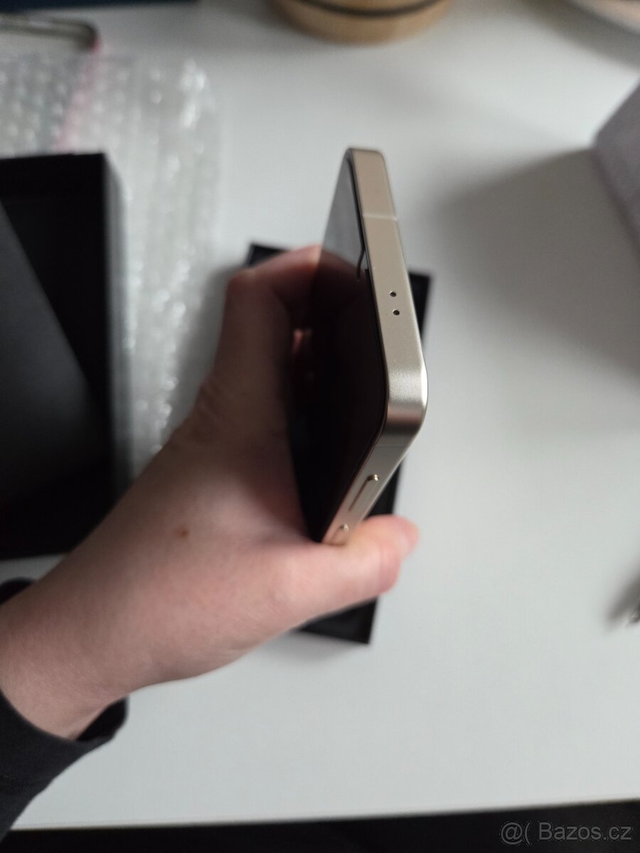 Samsung Galaxy S24, 8/256GB, Amber Yellow, stav jako nový - 8