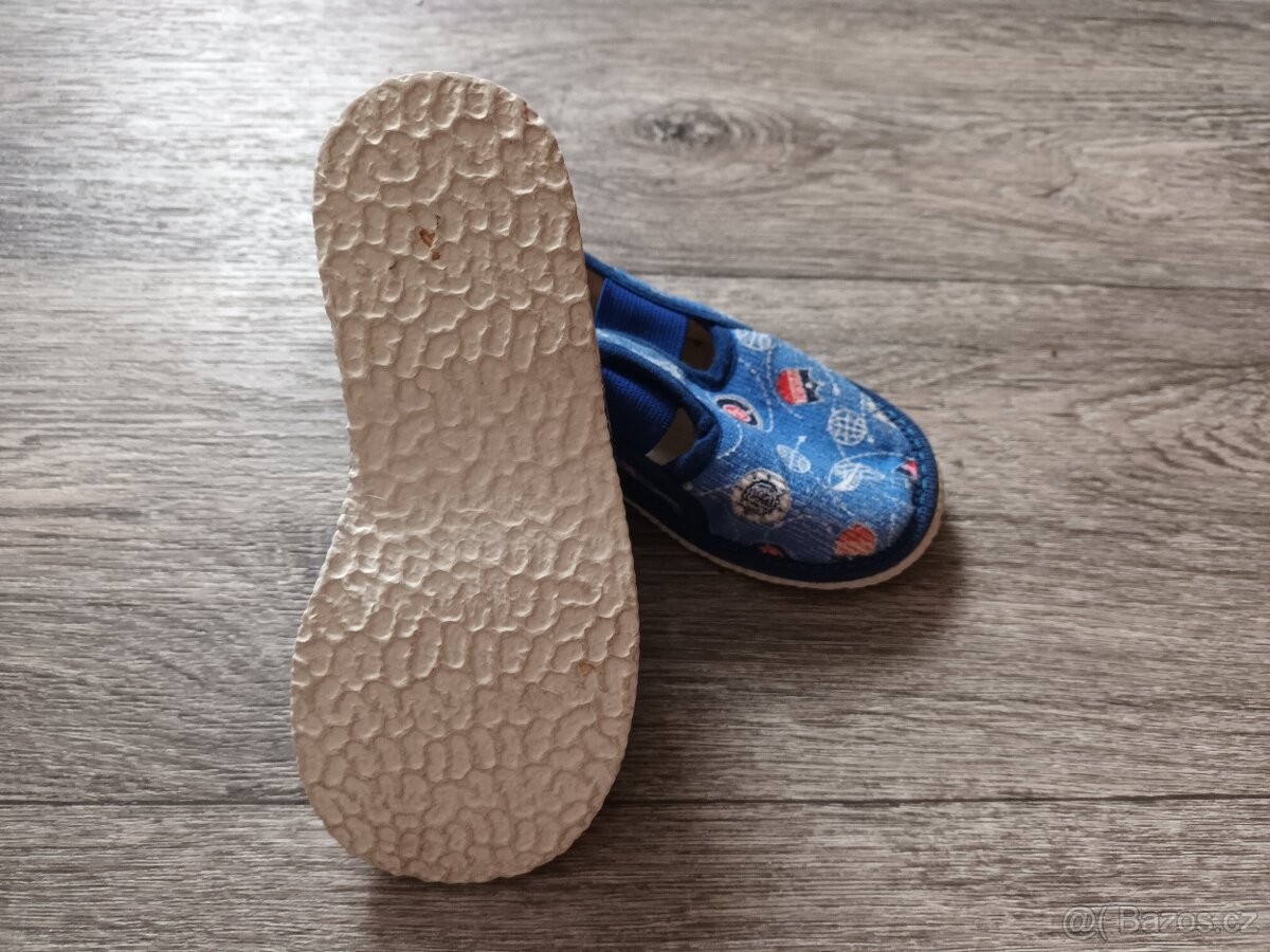 Dětské modré bačkory, vel. 24 - 8