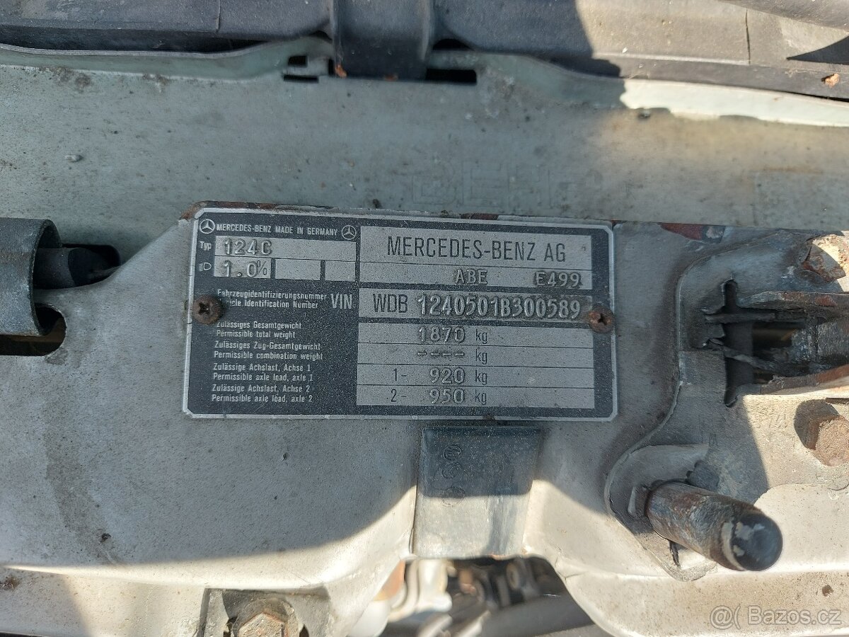 MB 300 CE , model 124, automat, rok 1989. - 8