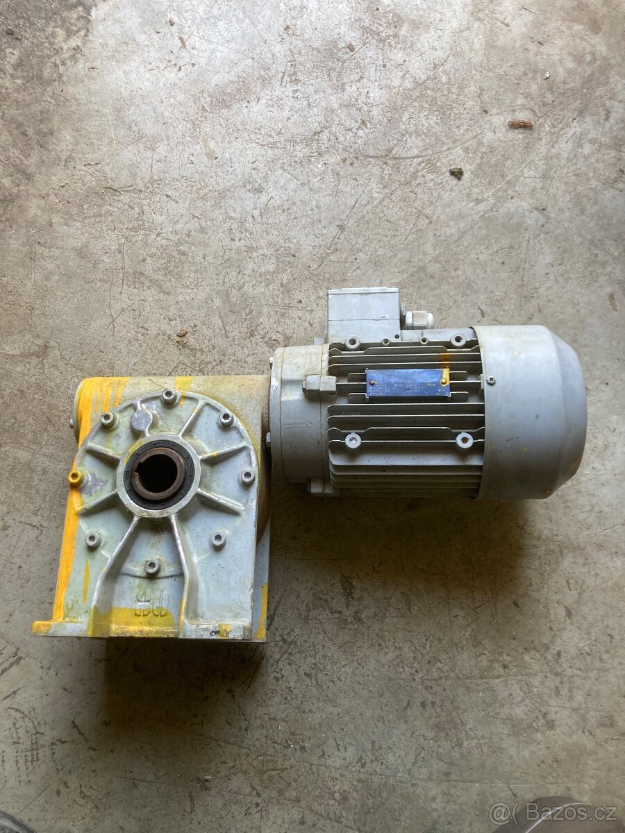 Elektromotor s převodovkou - 8