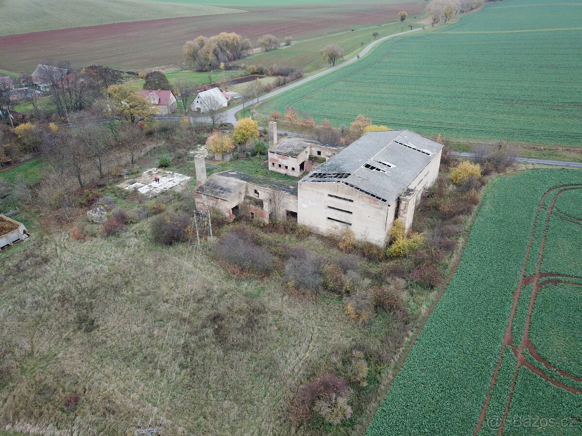 Sušárna chmelu + přilehlé pozemky - 8