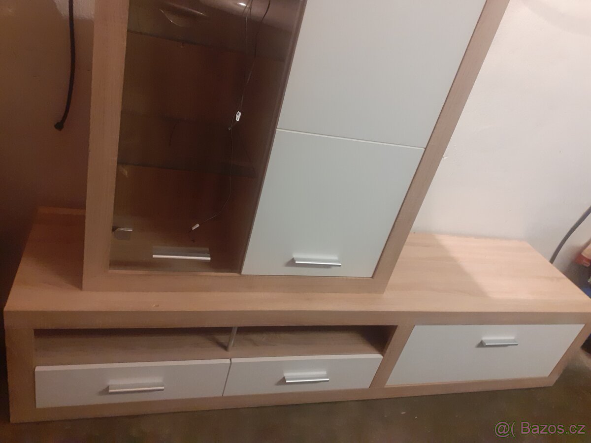 Skrinka pod tv a skrinka na zed - 8