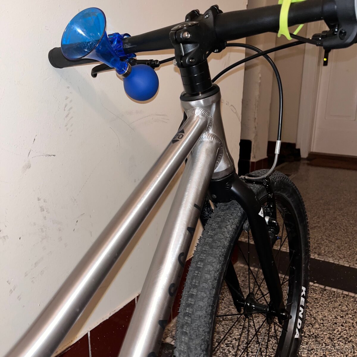 Dětské kolo RASCAL 20’ - 8