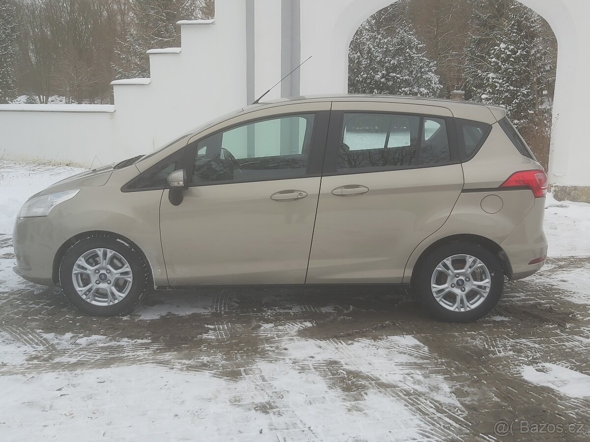 Ford B-Max 1.0 74 kw, 2014, jen 33.600 km - 8