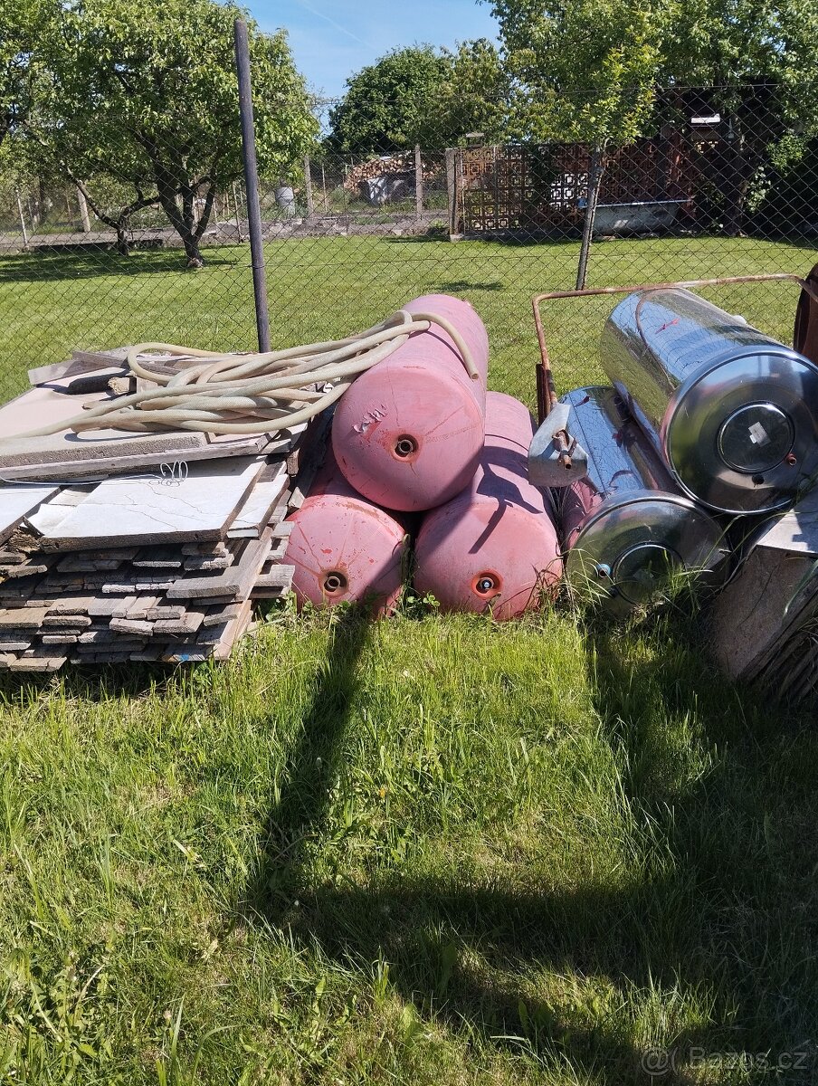 Bojler s výměníkem k solárnímu ohřevu vody - 8