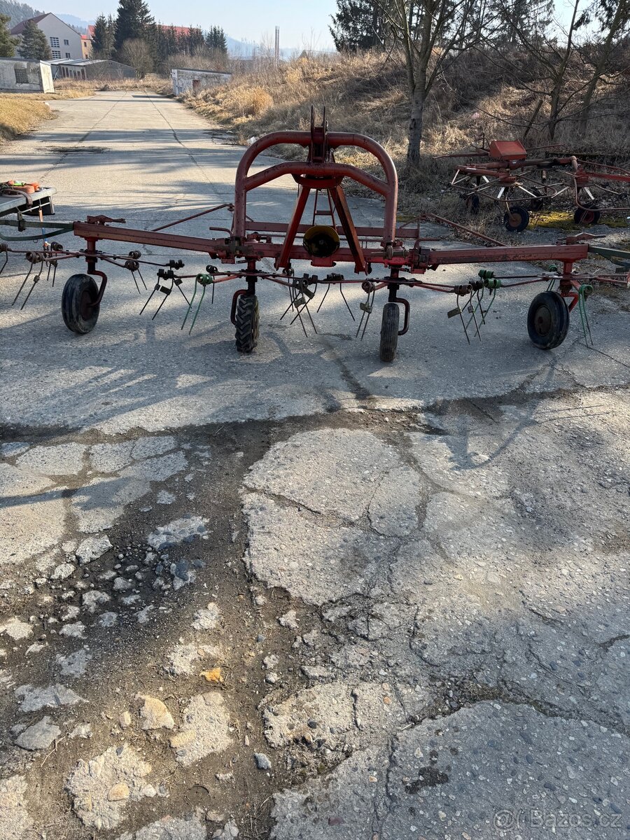 Prodám nesený obraceč sena FELLA TH 460 + náhon - 8